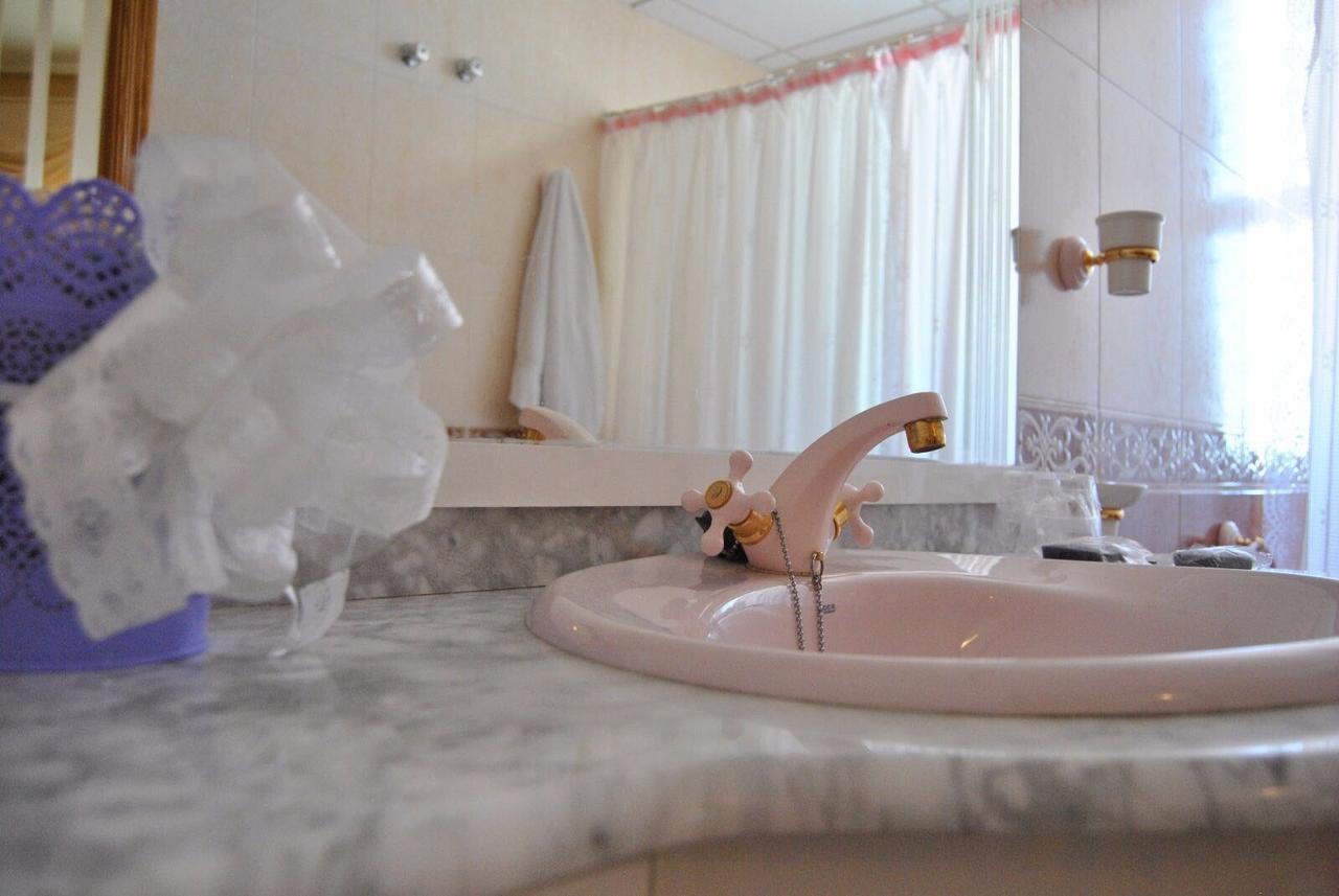 Hotel Las Dehesas Navalvillar de Pela Bagian luar foto