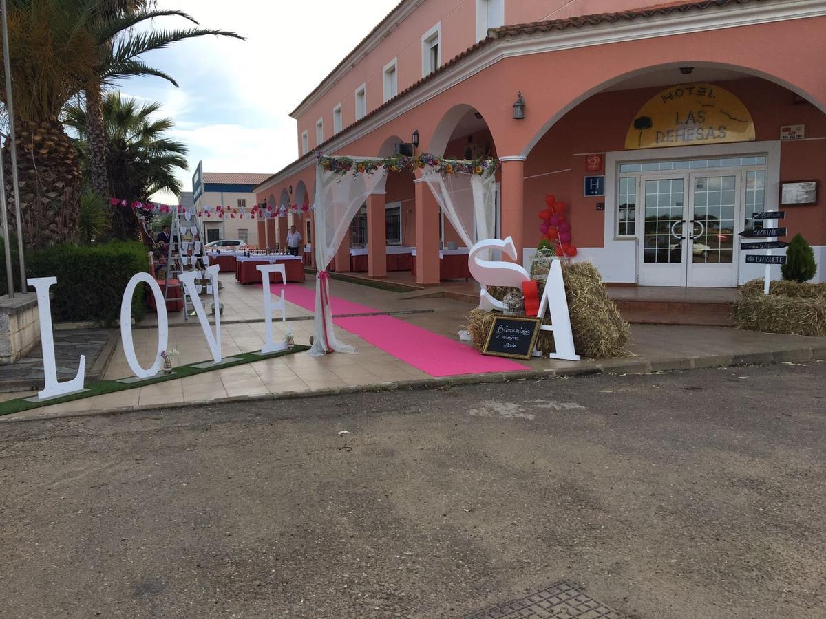 Hotel Las Dehesas Navalvillar de Pela Bagian luar foto
