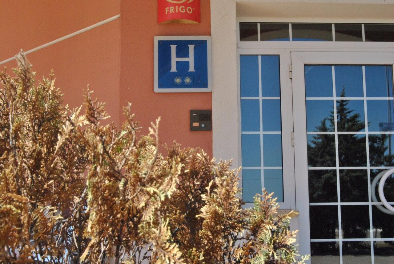 Hotel Las Dehesas Navalvillar de Pela Bagian luar foto